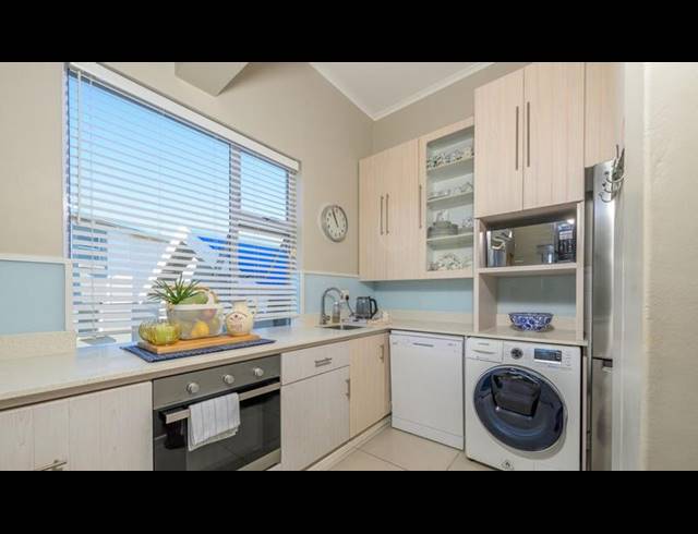 2 BEDROOM HOUSE FOR SALE IN PINNACLE POINT GOLF ESTATE